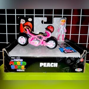 Nintendo Super Mario Bros Peach Pull Back Racer Figure Toy NEW NWT